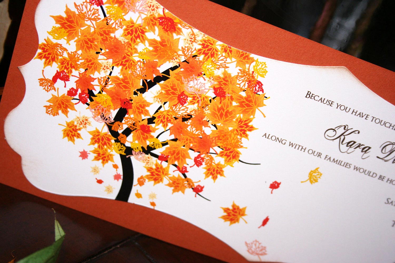 Marry Blog :: Thiệp cưới đẹp màu cam hình cây lá phong đỏ