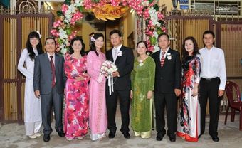 Gợi ý trang phục cho mẹ trong đám cưới - Blog Marry