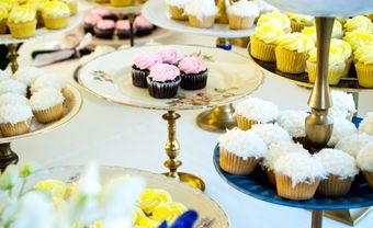 18 kiểu cupcake ấn tượng cho ngày cưới - Blog Marry