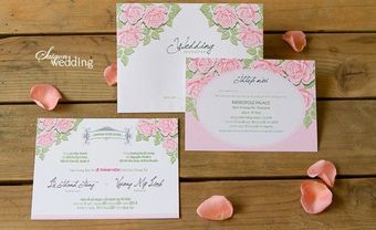 Thiệp cưới đẹp màu hồng in hoa - Blog Marry