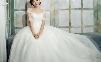 Chọn áo cưới cho cô dâu có vòng 3 nhỏ - Blog Marry