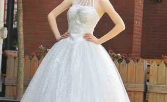 Váy cưới xòe lấp lánh sequin - Blog Marry