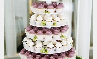 Bánh cưới đẹp chín tầng tạo từ cupcake lãng mạn - Blog Marry