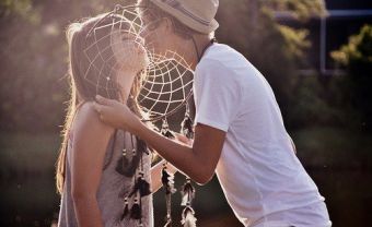 10 lý do nhắc bạn nên yêu người bằng tuổi - Blog Marry