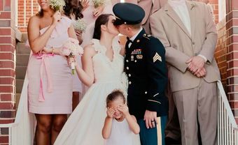 Ý tưởng chụp ảnh cưới độc cho những người thích đùa - Blog Marry