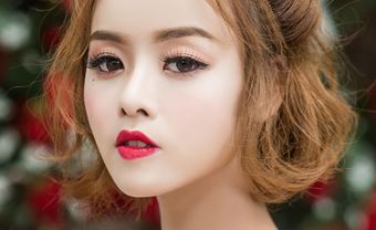 Trang điểm cô dâu với tone son đỏ hồng trẻ trung - Blog Marry