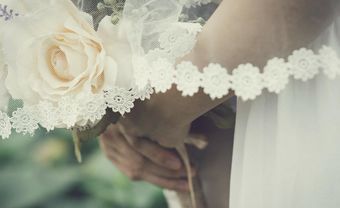 Ngày xưa váy cô dâu không trắng như bây giờ - Blog Marry