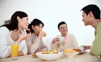 Làm sao để vợ tôi đảm đang và yêu quý bố mẹ chồng - Blog Marry