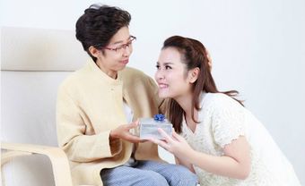 Tuyệt chiêu bá đạo để lấy lòng mẹ chồng - Blog Marry