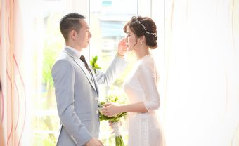 Ngắm những khoảnh khắc hạnh phúc ngọt ngào của Tú Linh và chồng trong đám cưới - Blog Marry