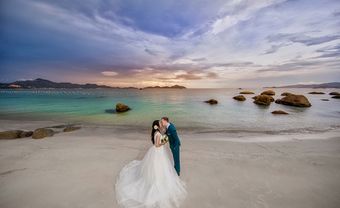 Ảnh cưới của tiếp viên hàng không Sài thành và chú rể người Đức kém 5 tuổi - Blog Marry