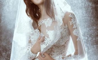 "Nửa kín nửa hở" cùng váy cưới vải ren ấn tượng - Blog Marry