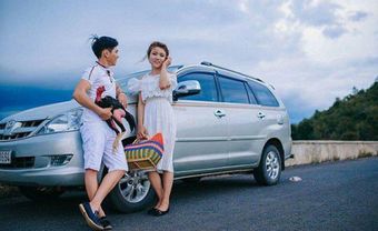 Bá đạo cùng bộ ảnh cưới chụp chung với gà cưng - Blog Marry