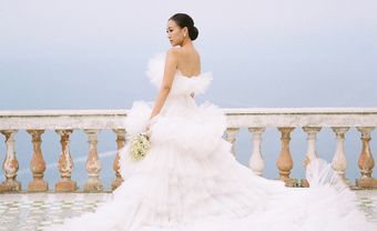 Váy cưới đẹp mơ màng khiến cô dâu trở nên lộng lẫy và ngọt ngào. - Blog Marry