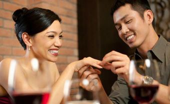 10 điều đầu tiên nên làm sau khi nhận lời cầu hôn của chàng - Blog Marry