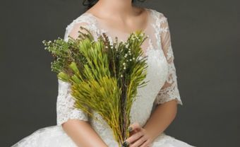 Kết hợp trang điểm và làm tóc giúp cô dâu tỏa sáng - Blog Marry