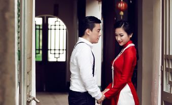 Cách tạo dáng với áo dài để có bộ ảnh cưới đẹp lung linh - Blog Marry