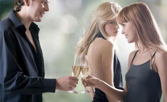 Muốn biết chàng có phải kẻ "bắt cá hai tay" hay không, xem ngay 5 dấu hiệu này - Blog Marry