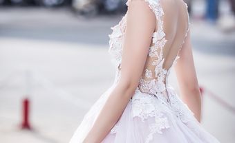 Váy cưới lấy cảm hứng từ những đóa hoa xuân - Blog Marry