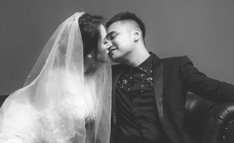 Vợ chồng Khắc Việt khoe ảnh cưới trước ngày 'về chung nhà' - Blog Marry