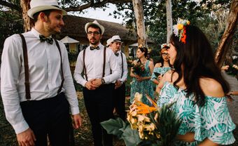 Đám cưới 'Cộng hòa chuối' của cặp quen nhau từ cú bóng ném - Blog Marry