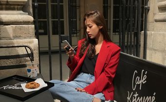 Xem loạt street style Châu Á dưới đây mới ngẫm ra 1 điều: Mặc càng đơn giản thì lại càng đẹp! - Blog Marry