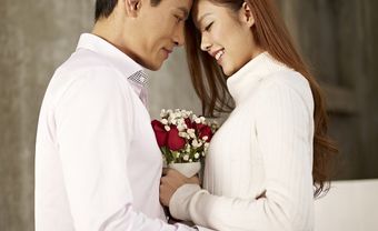 Những kiểu ôm của con trai hay dành cho người họ yêu thật lòng - Blog Marry