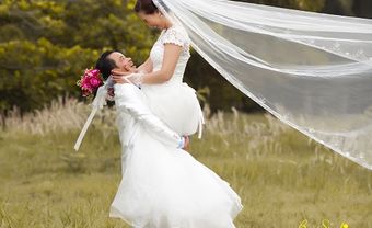 Những tư thế chụp ảnh cưới độc đáo, ấn tượng cho cô dâu chú rể - Blog Marry