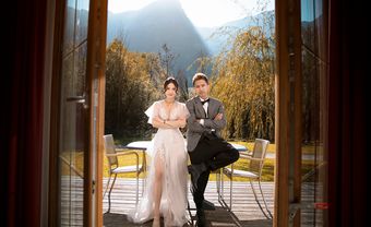 Ảnh cưới tự chụp của cặp 'yêu từ cái nhìn đầu tiên' - Blog Marry