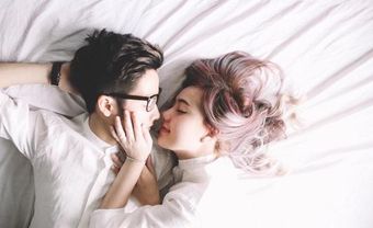 Bất kỳ đàn ông yêu vợ nào cũng giữ 5 thói quen này khi ngủ - Blog Marry