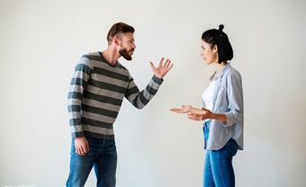 Luật cãi nhau vợ chồng nhất định phải biết: không được phép bỏ đi khỏi nhà! - Blog Marry