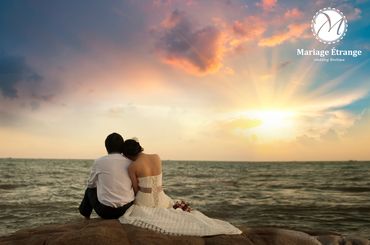 Đưa em đến hoàng hôn  - MARIAGE ÉTRANGE - Hình 1