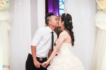 Không gian đám cưới lộng lẫy của 2 cặp hot teen Việt - Trung tâm tổ chức sự kiện và tiệc cưới Queen Bee - Hình 22