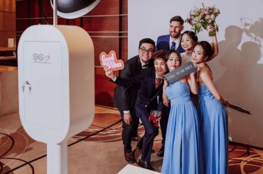 Dịch vụ chụp hình lấy liền cho đám cưới | Wedding photobooth rental - Wedding photobooth rental | Dịch vụ chụp hình lấy liền -96 photobooth co. Vietnam - Hình 1