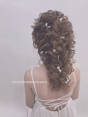 Kiểu tóc cô dâu đẹp - sang trọng - Trương Tịnh Wedding - Hình 16