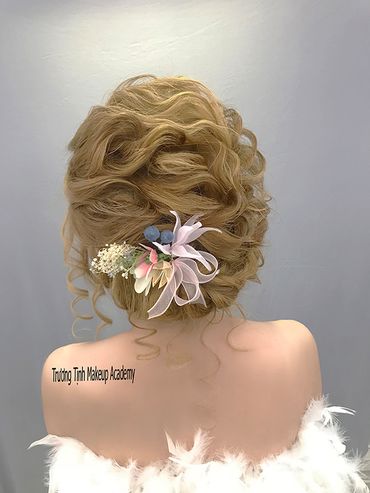Kiểu tóc cô dâu đẹp - sang trọng - Trương Tịnh Wedding - Hình 12